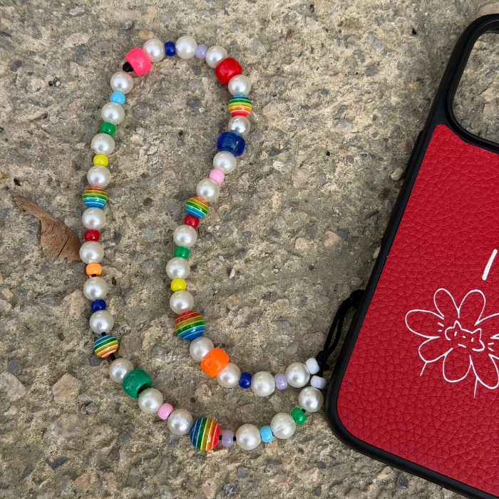 Kişiselleştirileiblir Happy Pearls Club Telefon Boncuğu